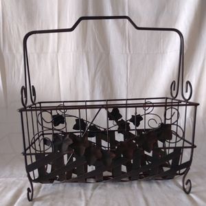 VINTAGE DECORATIVE ORNATE BRONZE MAGAZINE NEWSPAPER HOLDER